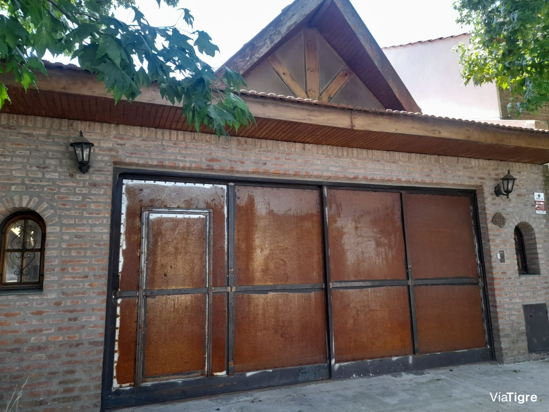 Casa/Venta Con Gran Jardin Vte. Lopez Cocheras