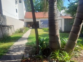 Casa/Venta Con Gran Jardin Vte. Lopez Cocheras