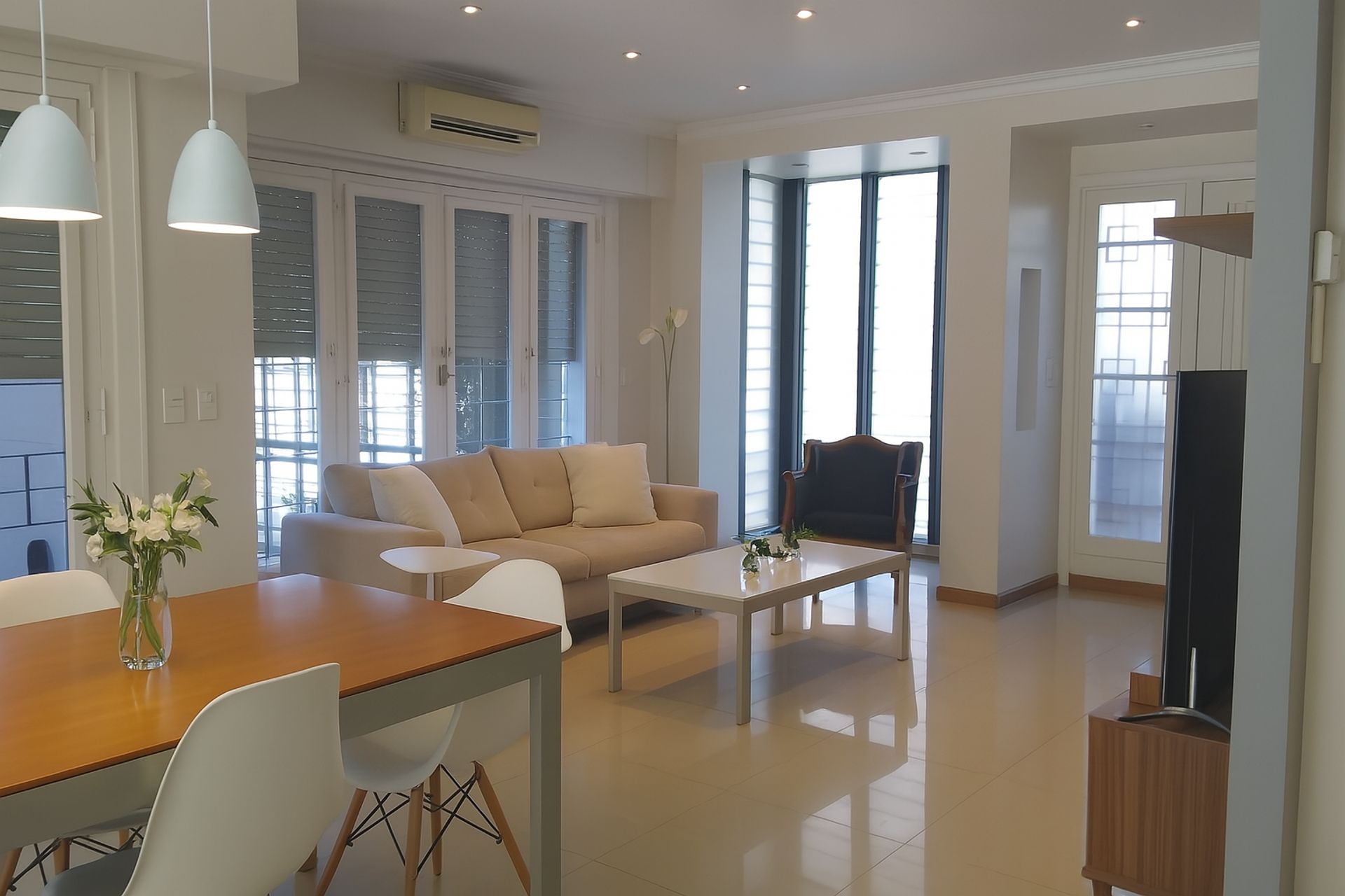 Casa en venta en Olivos — 7 ambientes pileta