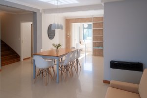 Casa en venta en Olivos — 7 ambientes pileta