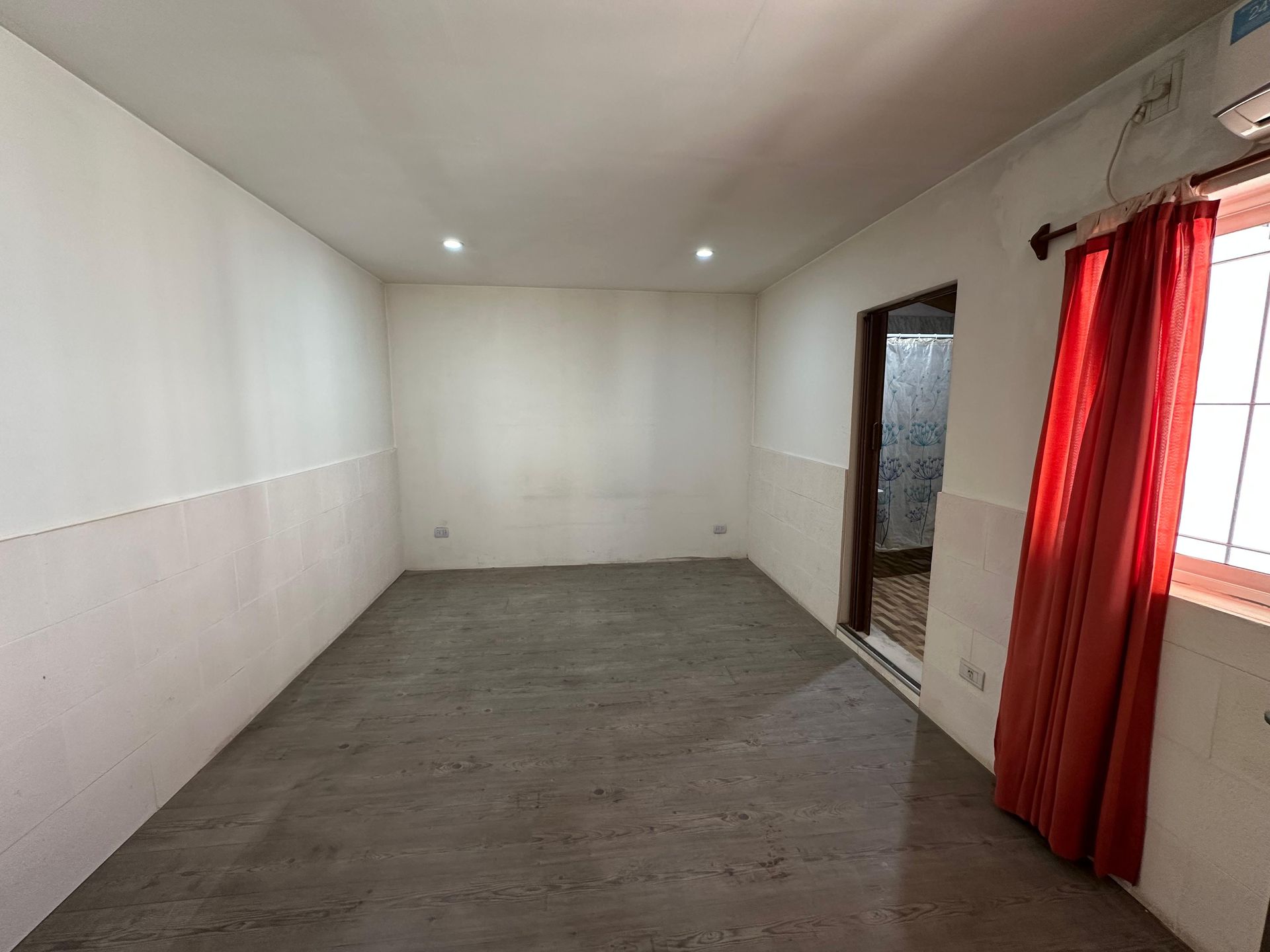 Casa 4 Ambientes Patio Garage Local