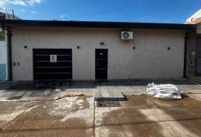 House 4 Rooms, Patio, Garage, Commercial Space