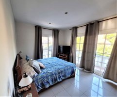 Spectacular Sale: San Isidro House / Credit Apartment