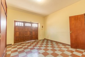 Sale of 7-room apartment with BBQ area/garage, Villa Martelli