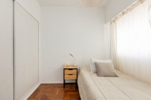 Apartment for Sale: 3 Rooms with Garage, Olivos