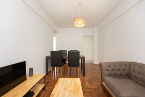 Apartment for Sale: 3 Rooms with Garage, Olivos