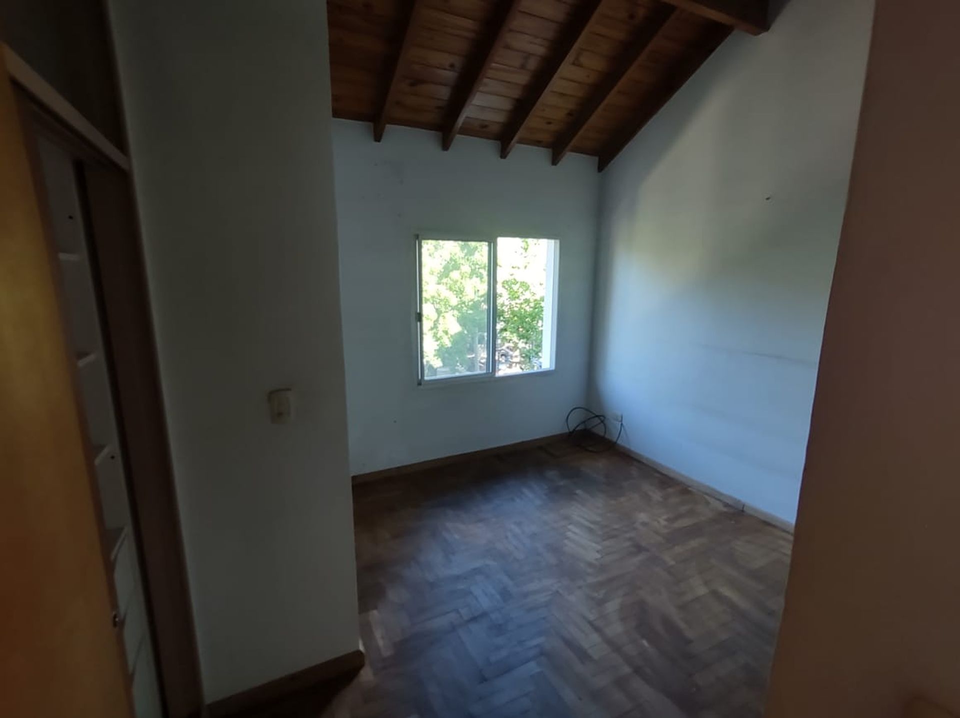 Dpto 4 amb,3 bañosTRIPLEX 200m2