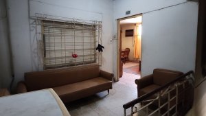 House 4 bedrooms / Commercial space / Garden / Pool / Shed