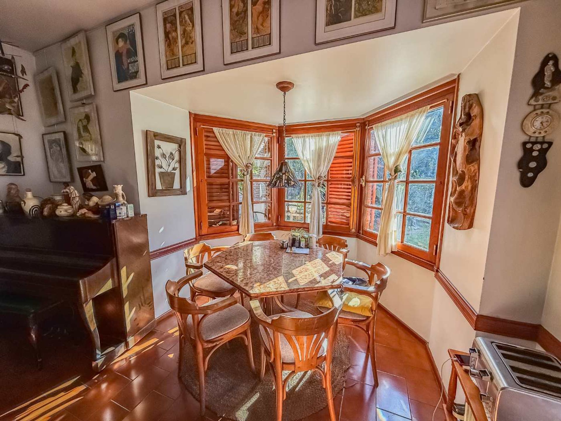 VENTA CASA 7 AMB - PARQUE y PISCINA - SAN ISIDRO