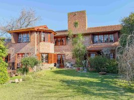 House for Sale 7 Rooms - Park & Pool - San Isidro