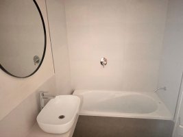 Full amenities studio rental