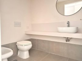 Full amenities studio rental
