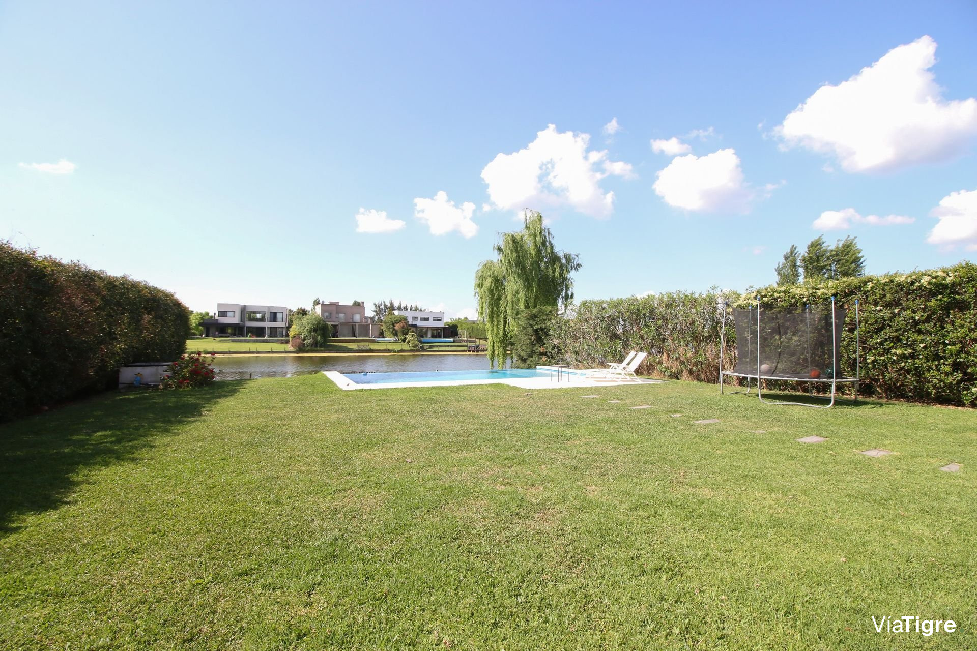 Venta Casa Barrio S. Francisco. Salida A La Laguna