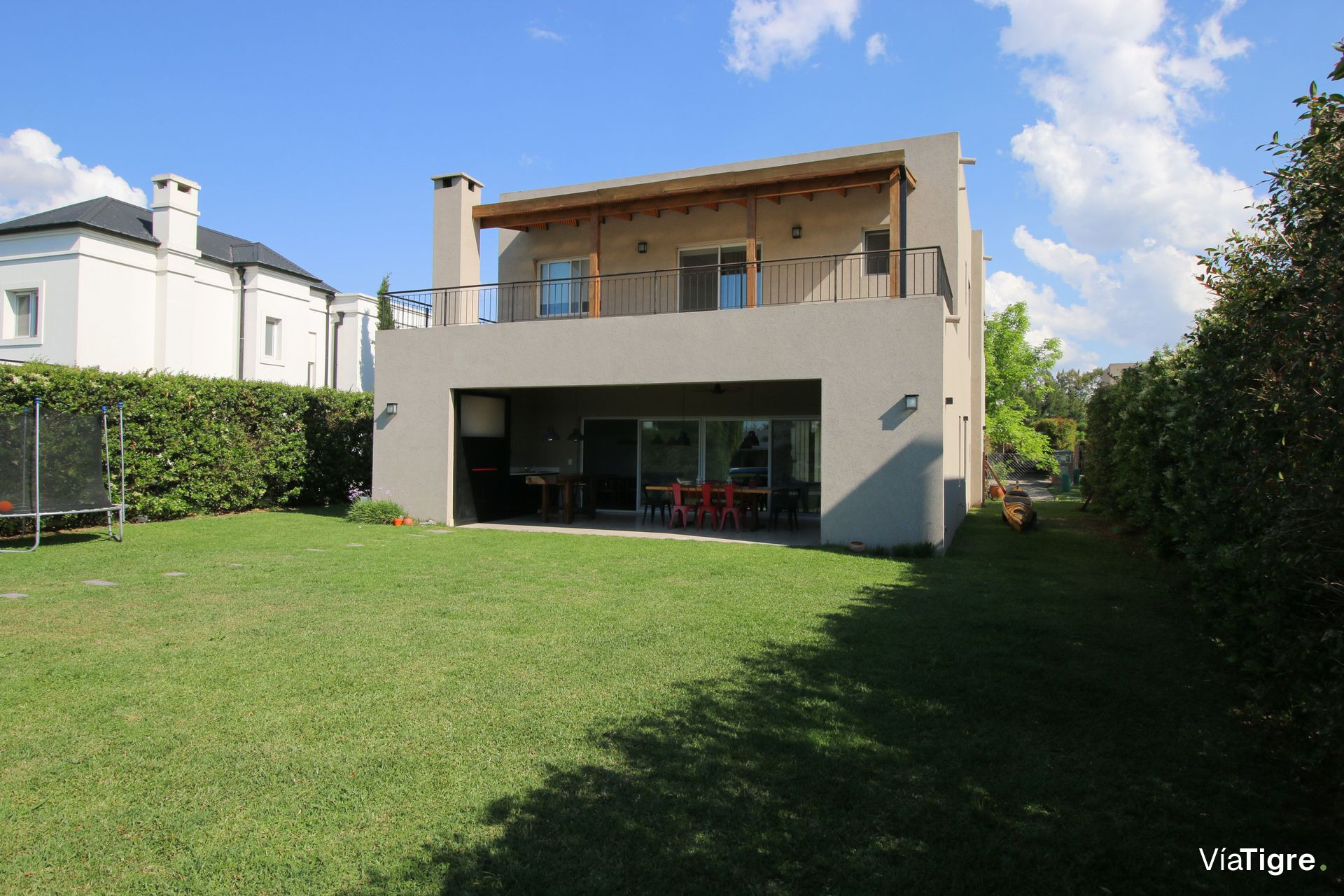 Venta Casa Barrio S. Francisco. Salida A La Laguna