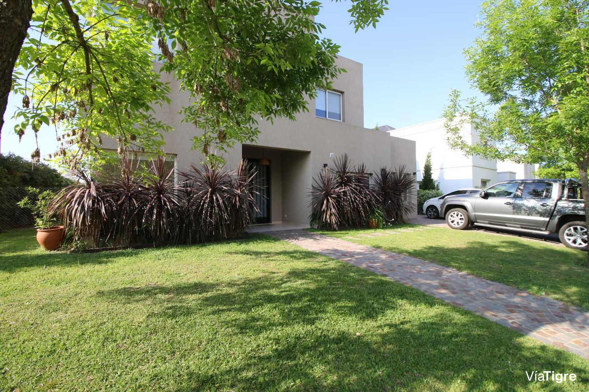 Venta Casa Barrio S. Francisco. Salida A La Laguna