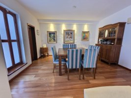 House for sale: 5 rooms + playground, Florida LaSalle, patio, pile