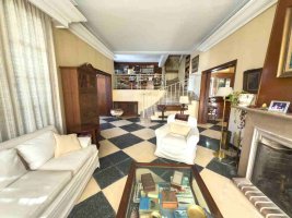 House for Sale: 6 Rooms, Pool, Vicente López