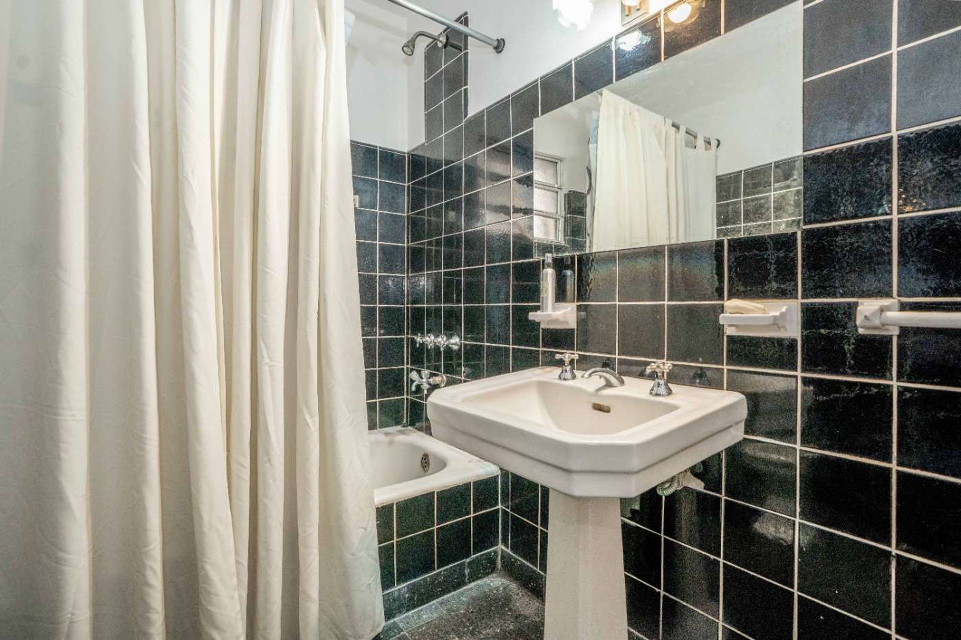 Casa 5 amb. mas altillo - Florida - Venta