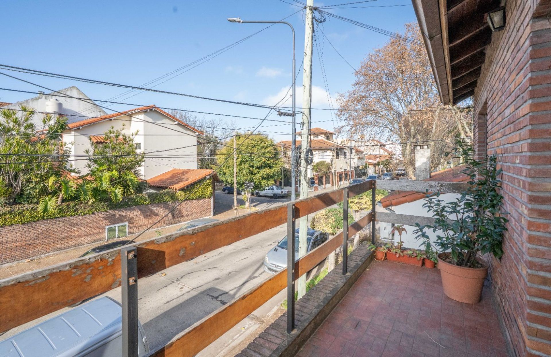 Casa 5 amb. mas altillo - Florida - Venta