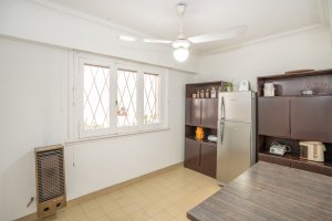 Casa 5 amb. mas altillo - Florida - Venta