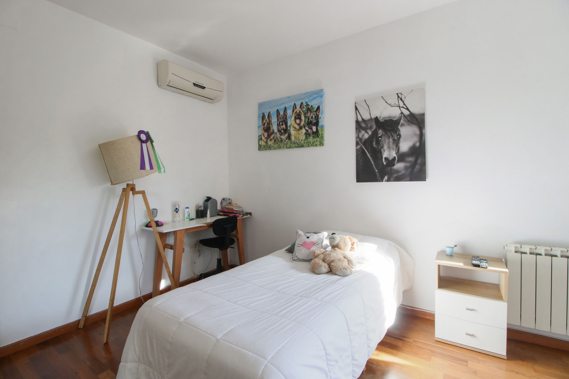 Casa 4 dormitorios + escritorio - Apto credito