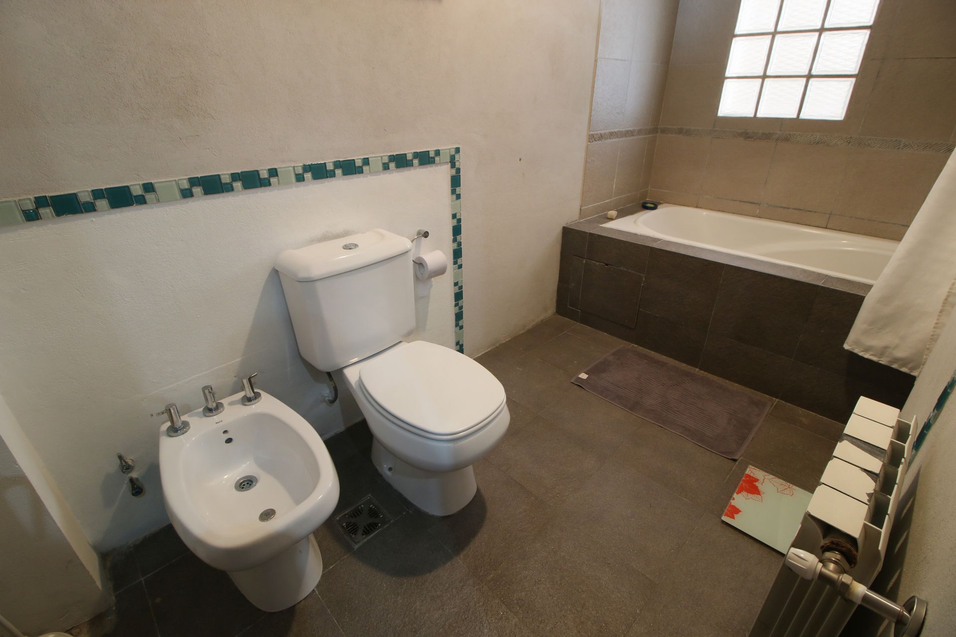 Casa 4 dormitorios + escritorio - Apto credito
