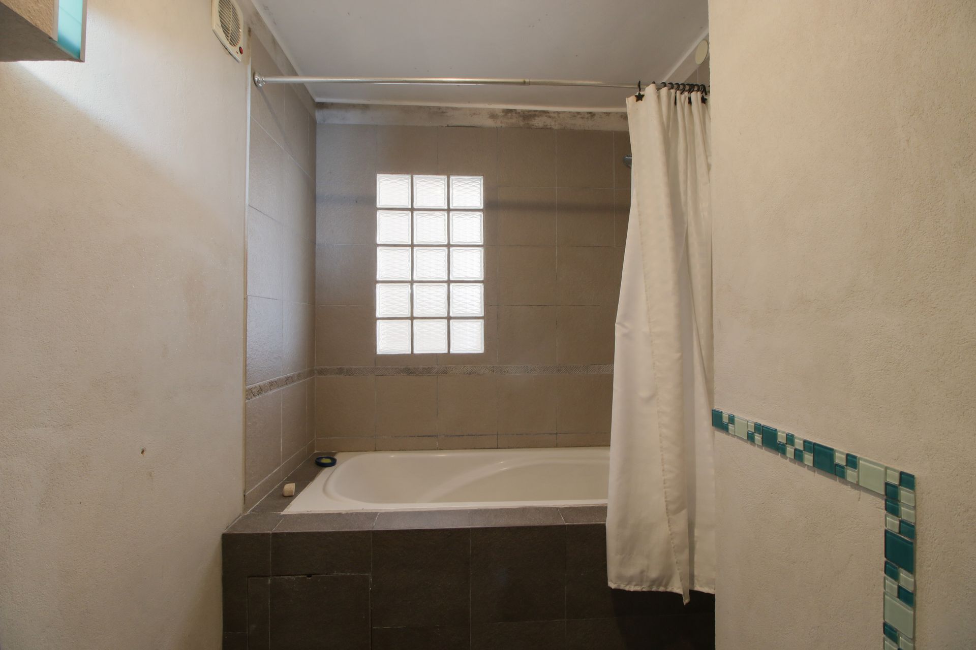 Casa 4 dormitorios + escritorio - Apto credito