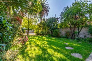 House for sale in prime Vicente Lopez area, 3 bedrooms