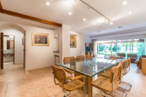 House for sale in prime Vicente Lopez area, 3 bedrooms