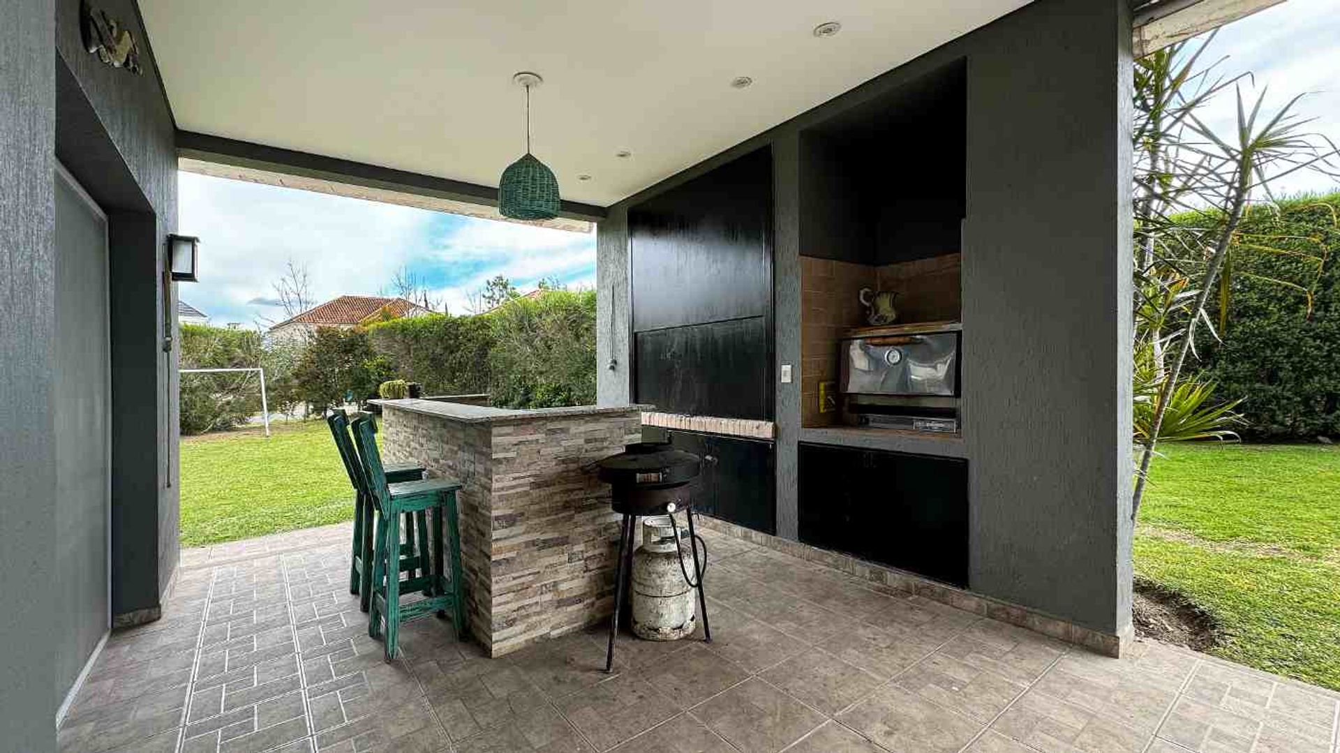 Venta Casa 6 Ambientes En Barrio San Fransisco