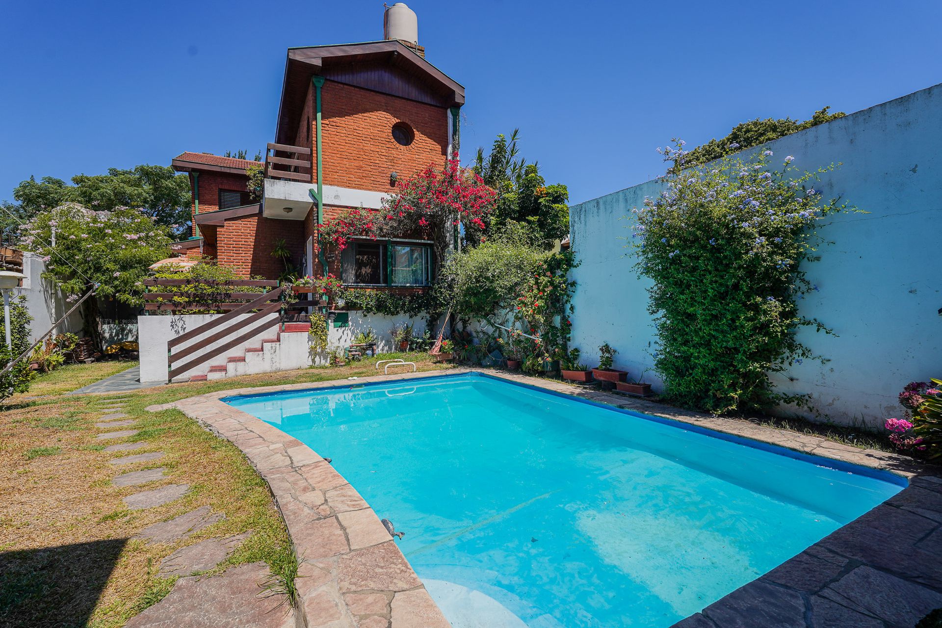 Casa 5 Ambientes Venta Boulogne Pileta Cocheras
