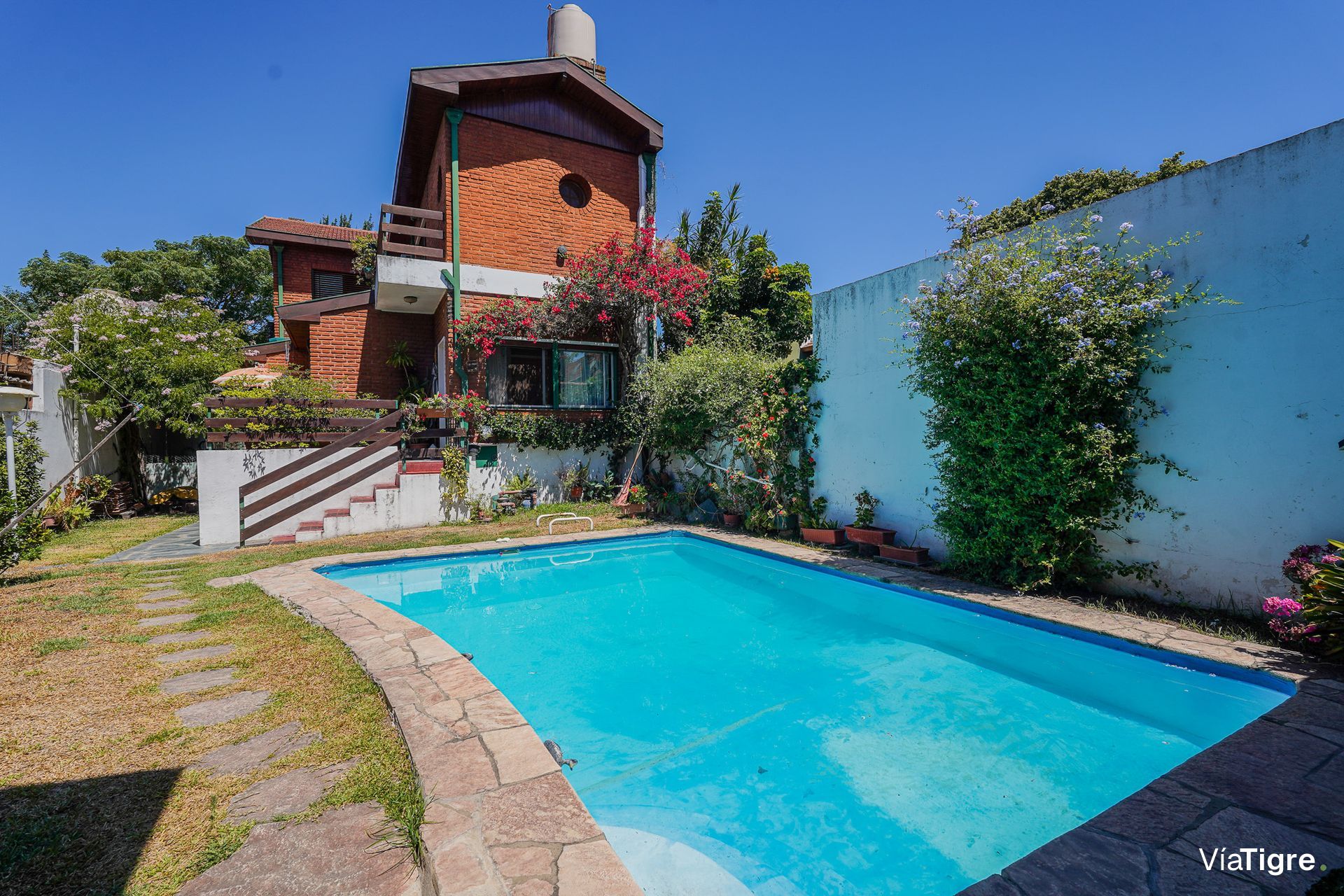 Casa 5 Ambientes Venta Boulogne Pileta Cocheras