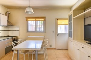 Casa Duplex 5 Ambientes Venta Olivos Pileta