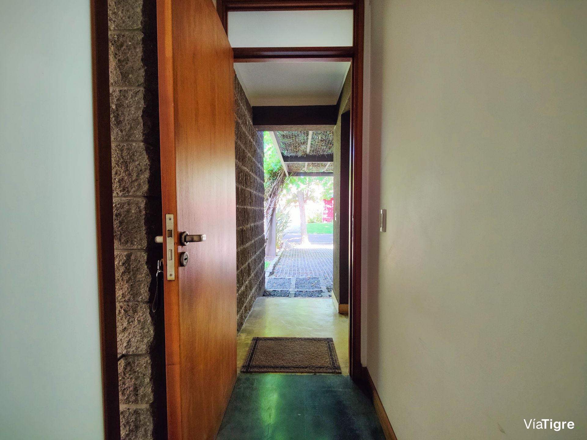 Casa En Alquiler Santa Maria De Tigre 8 Ambientes