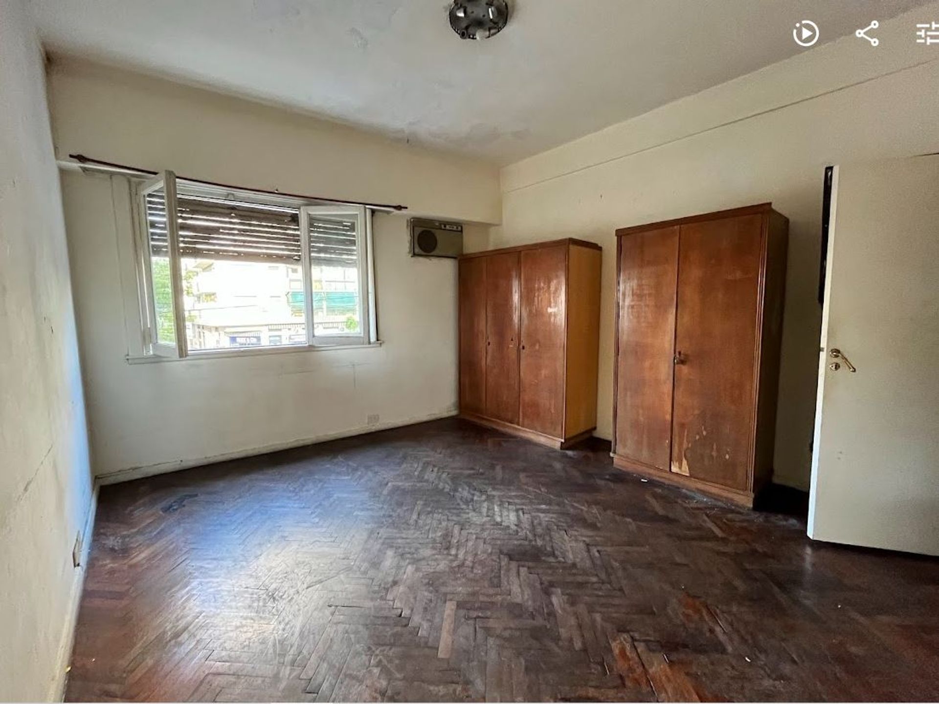 Apartment for Sale 3 rooms Vte Lopez with Terrace for Investment