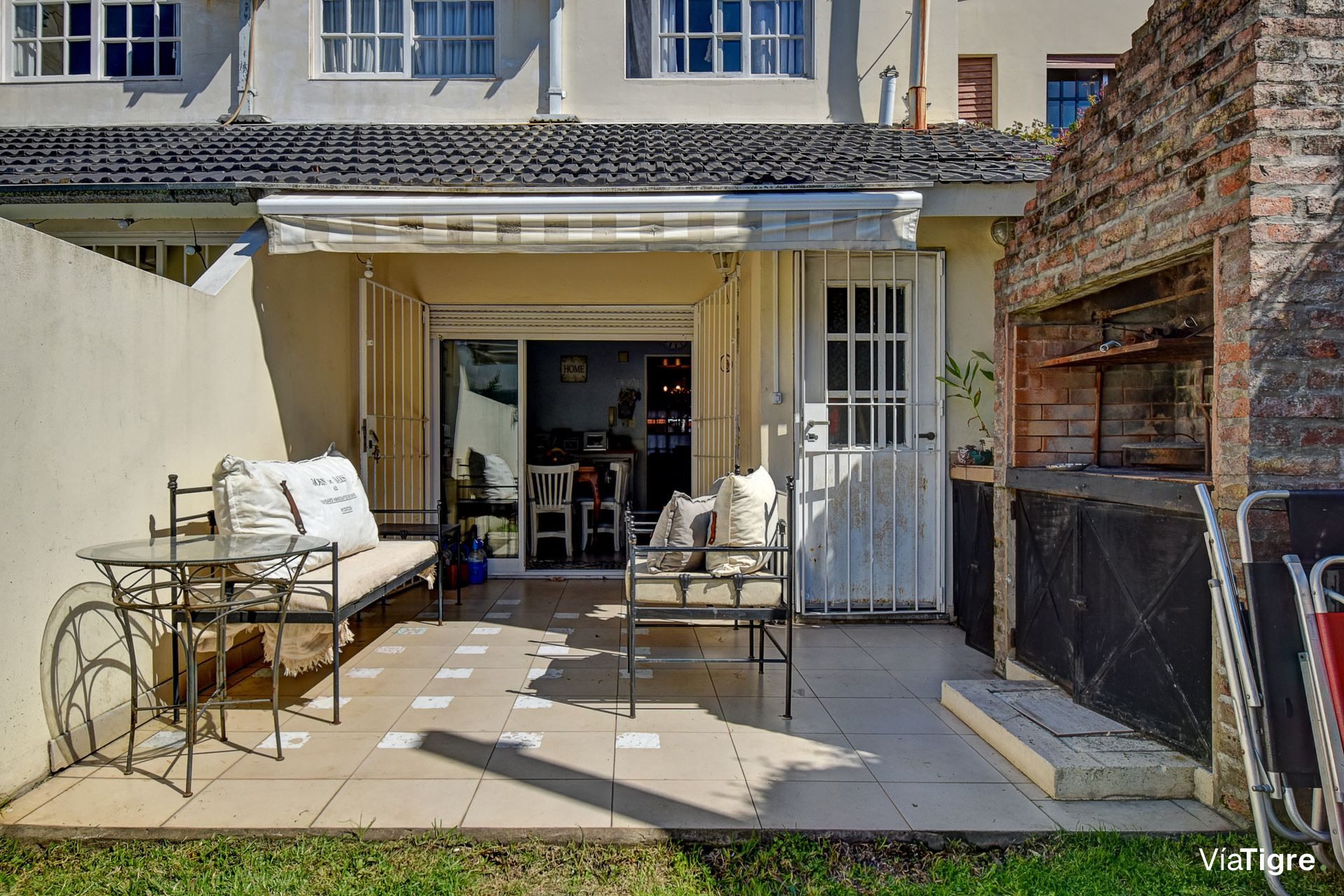 Venta Casa Duplex Olivos 5 Ambientes Pileta Jardin
