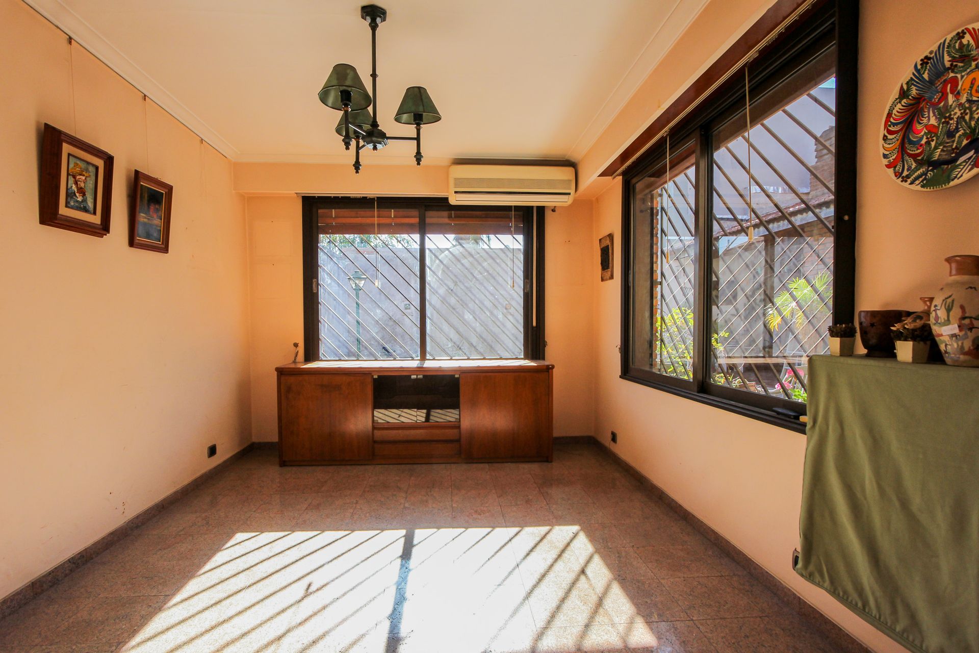 Venta Casa 9 Ambientes Munro Cochera Y Patio