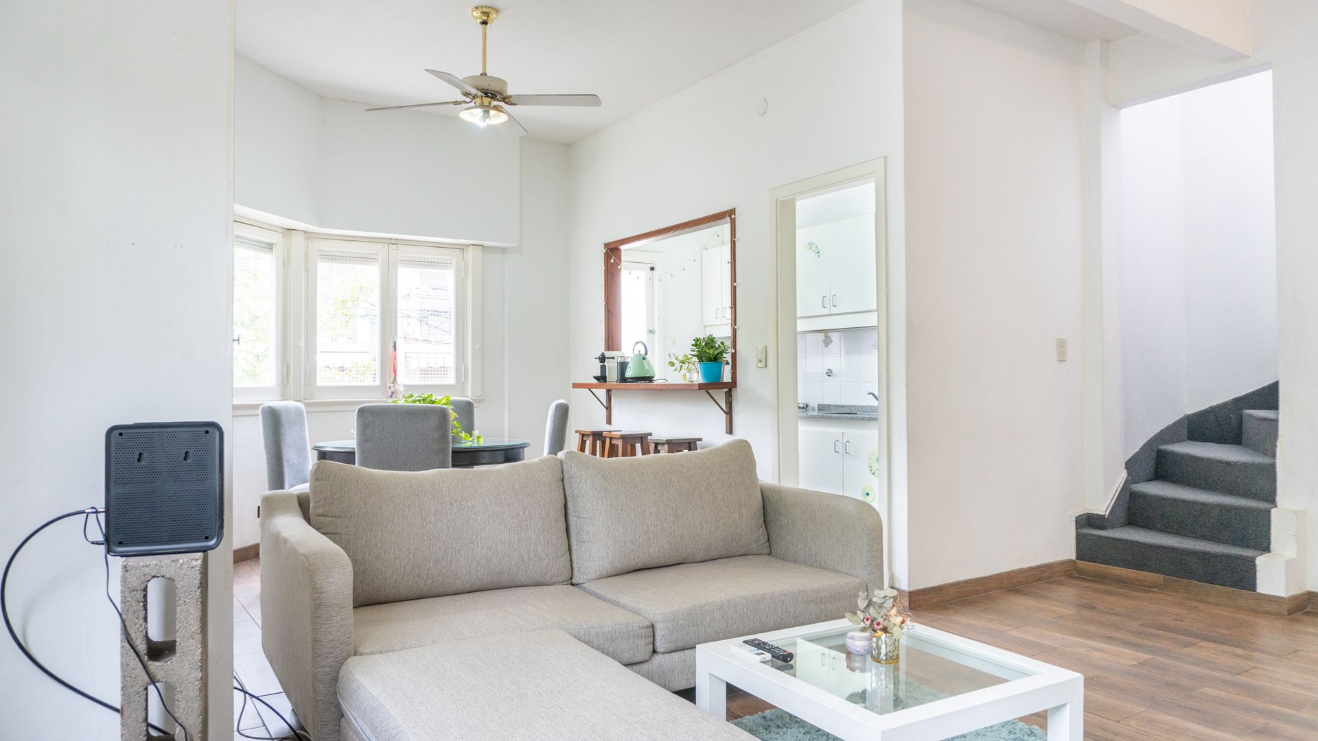 Apartment with terrace, no expenses, Martínez