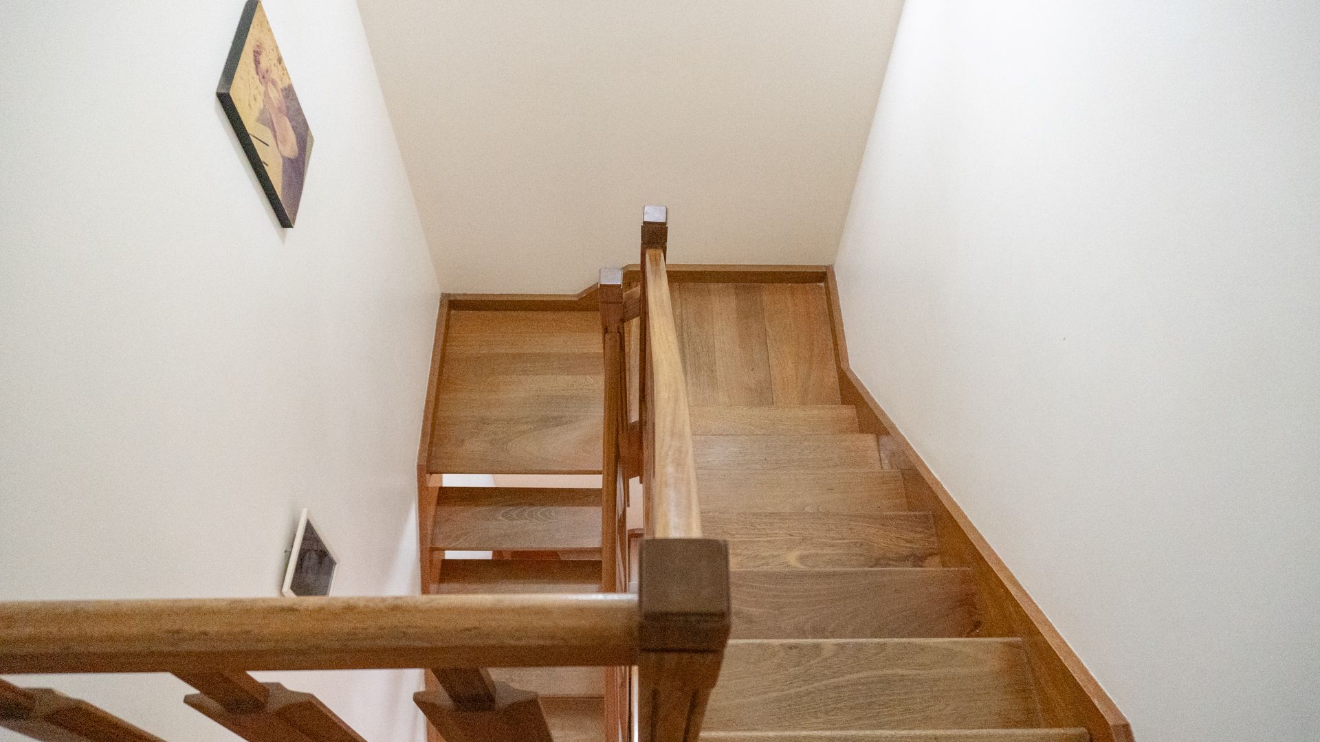 Venta casa triplex. 5 Amb. Coch. Playroom. Olivos