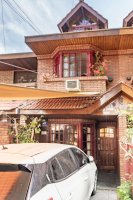 Venta casa triplex. 5 Amb. Coch. Playroom. Olivos