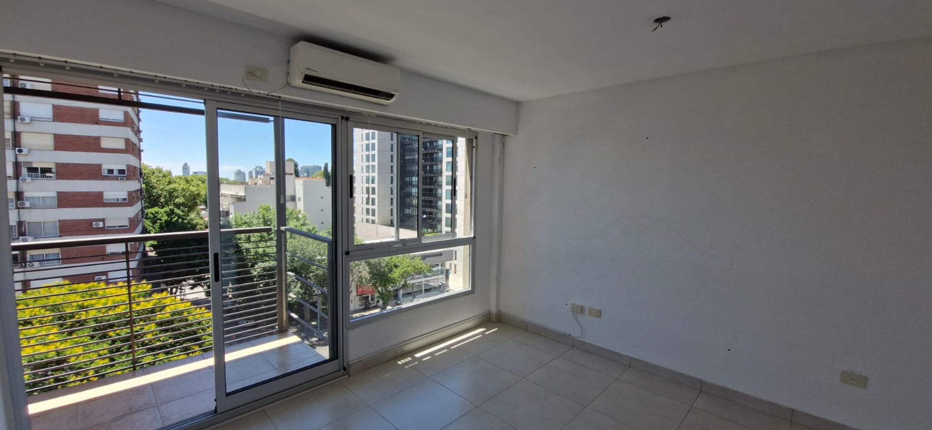 Venta Departamento 2 Ambientes 2 Cocheras Florida