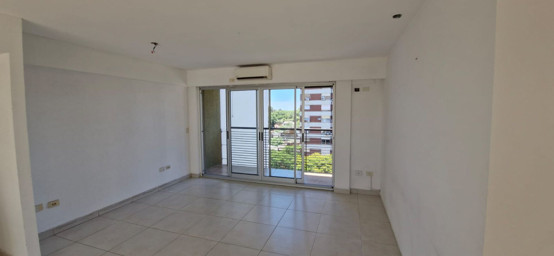 Venta Departamento 2 Ambientes 2 Cocheras Florida