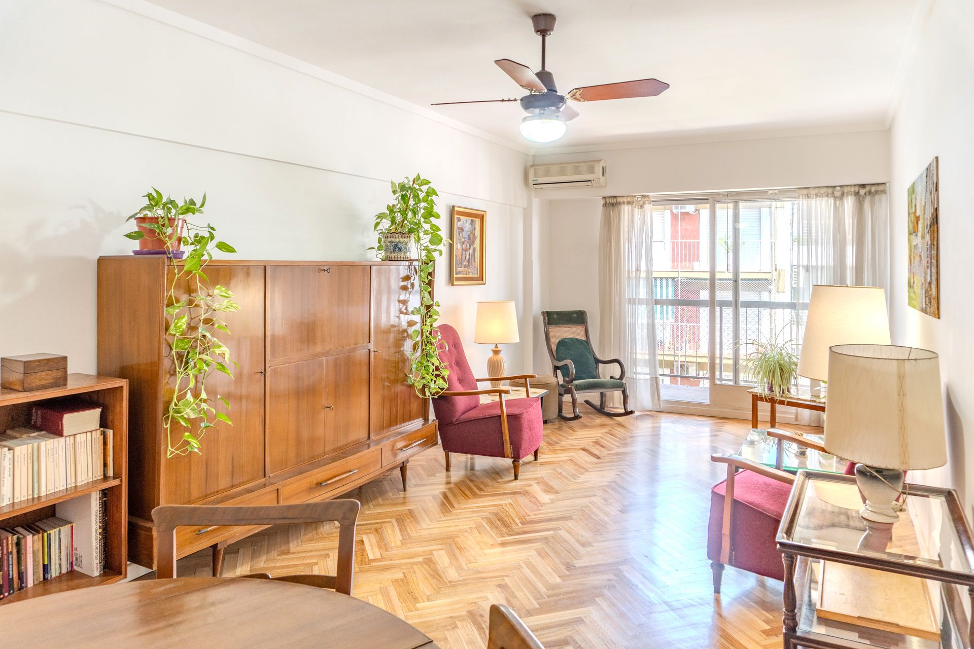 Venta Depto 4 Amb Al Frente Con Balcón En Olivos