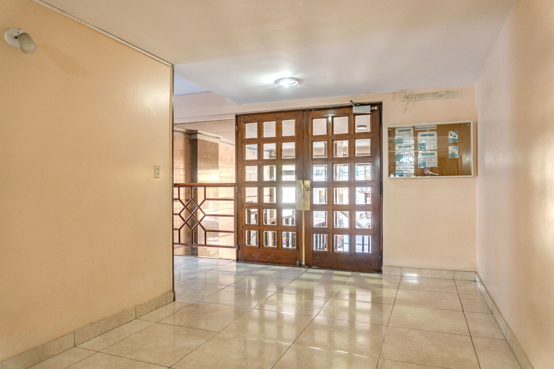 Venta Depto 4 Amb Al Frente Con Balcón En Olivos