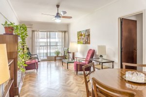 Venta Depto 4 Amb Al Frente Con Balcón En Olivos