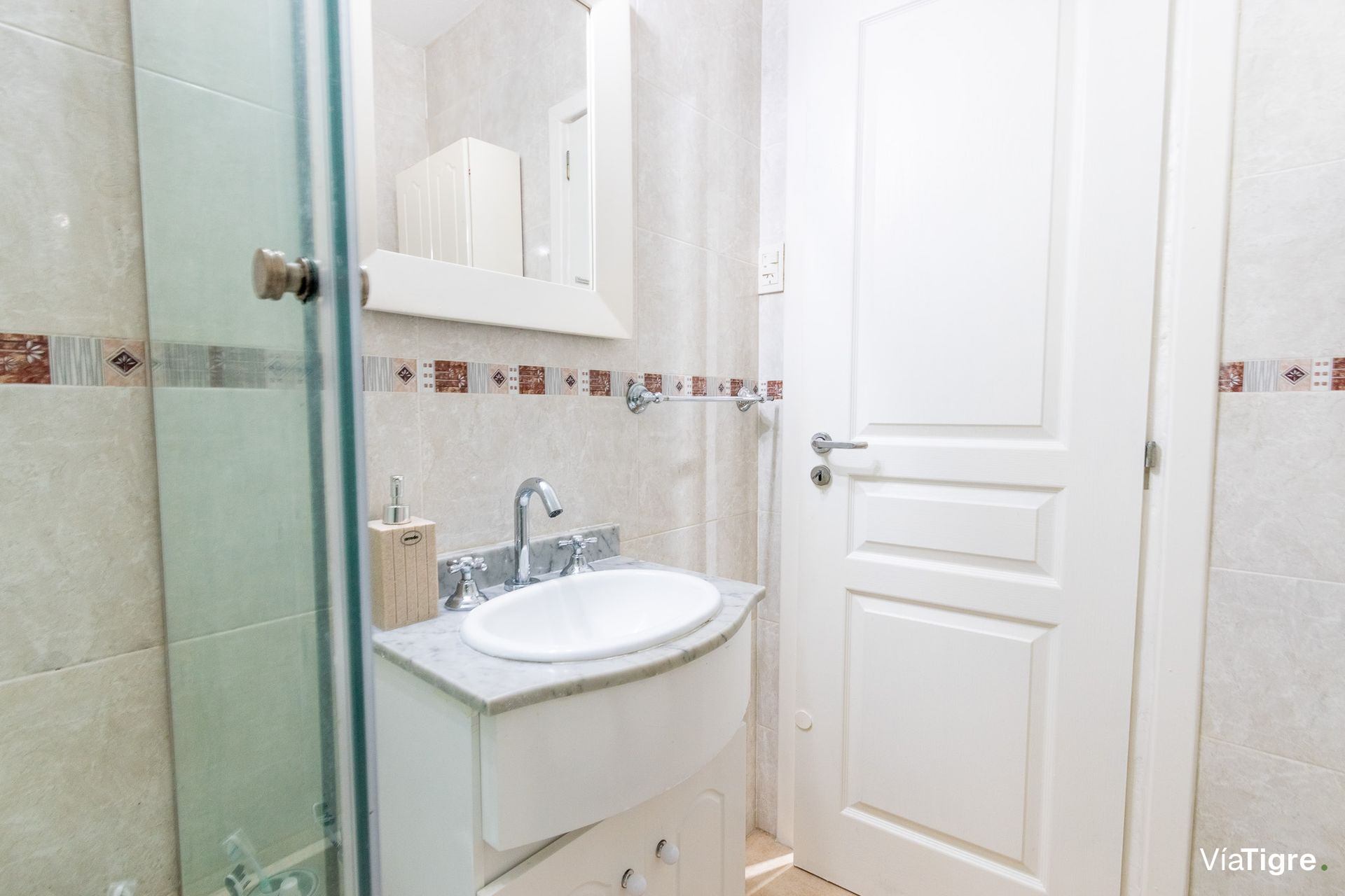 Venta- 3 Ambientes- Pb - Patio Compartido- Olivos