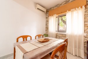 Venta- 3 Ambientes- Pb - Patio Compartido- Olivos