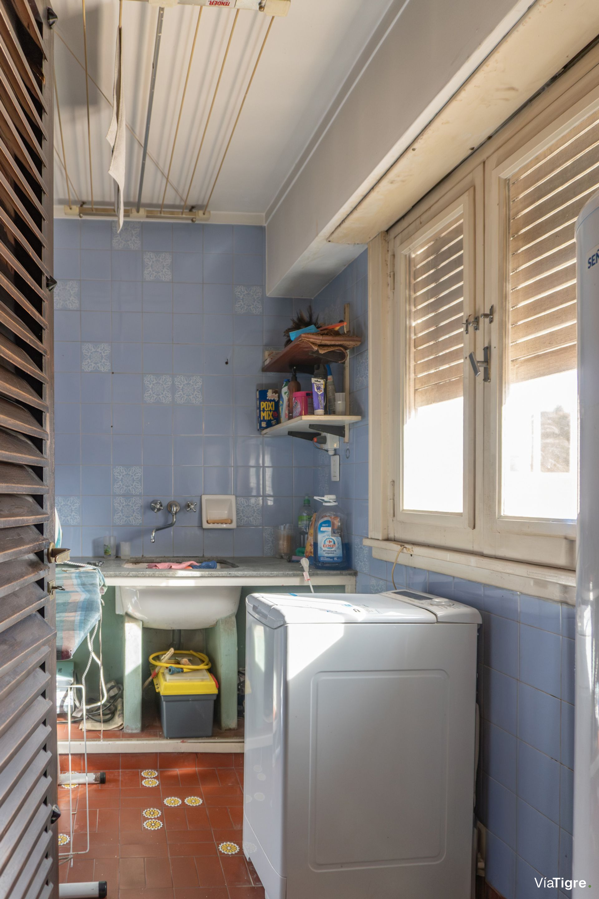 VENTA Casa 4 AMBIENTES con Jardin y cochera OLIVOS