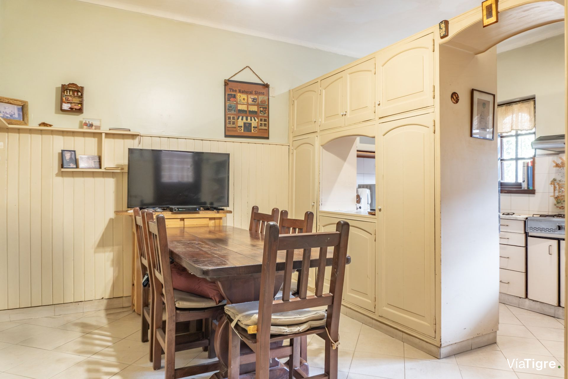 VENTA Casa 4 AMBIENTES con Jardin y cochera OLIVOS