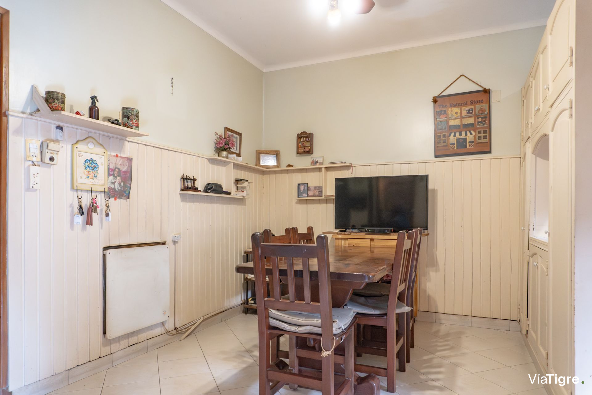 VENTA Casa 4 AMBIENTES con Jardin y cochera OLIVOS